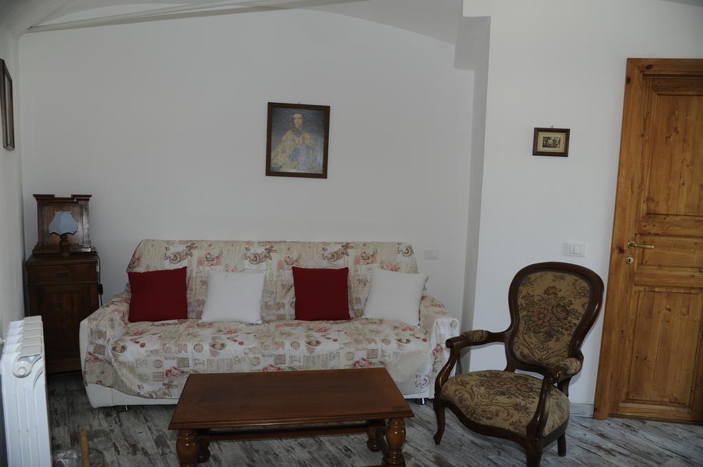 Medieval House Ventimiglia Exterior photo