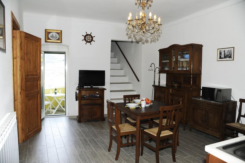 Medieval House Ventimiglia Exterior photo