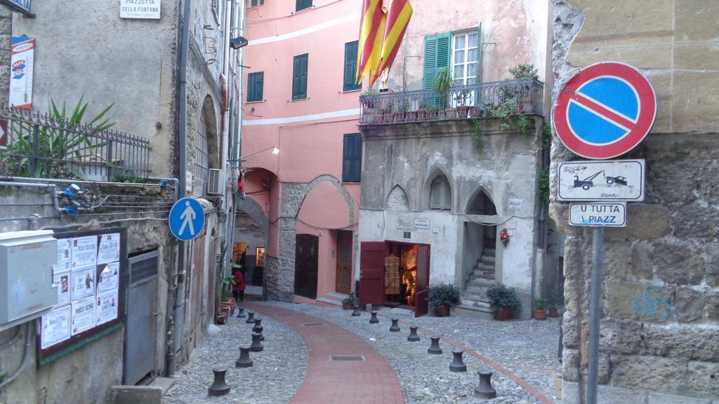 Medieval House Ventimiglia Exterior photo