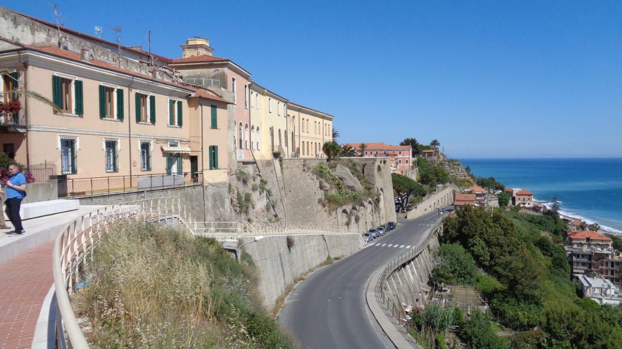 Medieval House Ventimiglia Exterior photo
