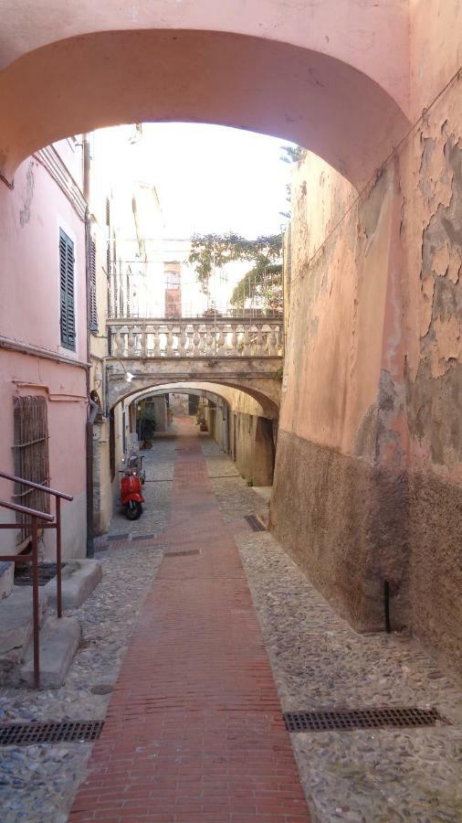 Medieval House Ventimiglia Exterior photo